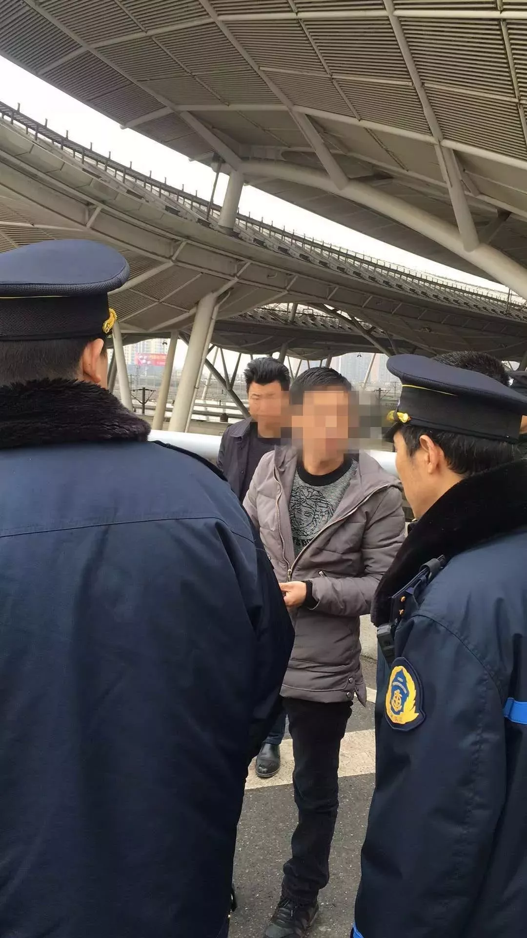 最新谁有公积金套现人的电话方法分析(最方便真实的嵊州公积金套现会被发现吗方法)